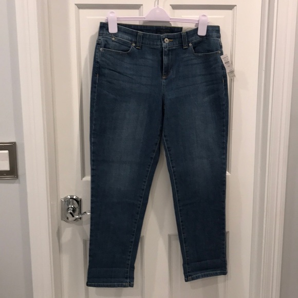 flattering boyfriend jeans